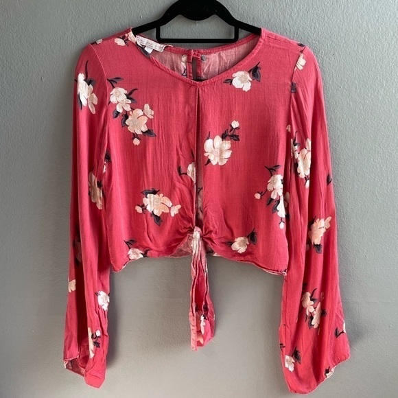 Don’t ask why floral flowy open tie front blouse. One Size - Picture 1 of 8